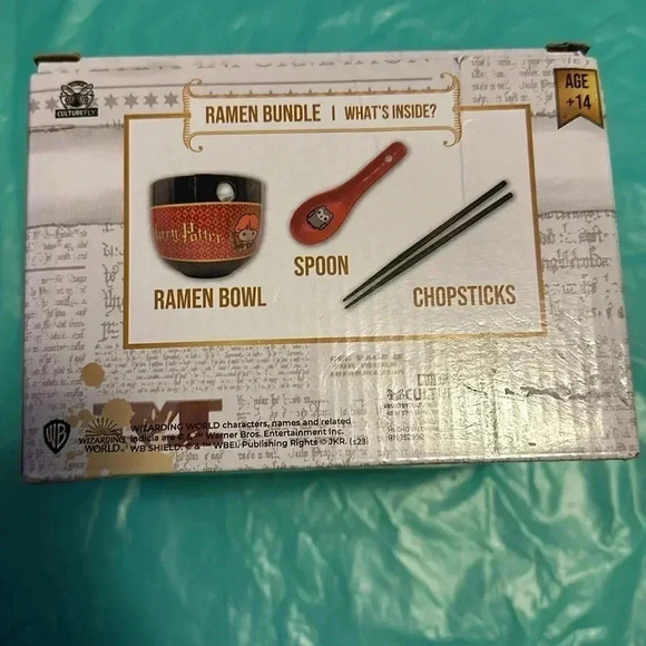 Harry Potter Ramen Noodle Bowl- Broken Soup Spoon 😞 - Picture 1 of 4